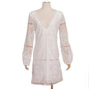 NWT Chico's White Lace Boho Mini Dress Long Sleeve Eyelet Crochet V-Neck Small